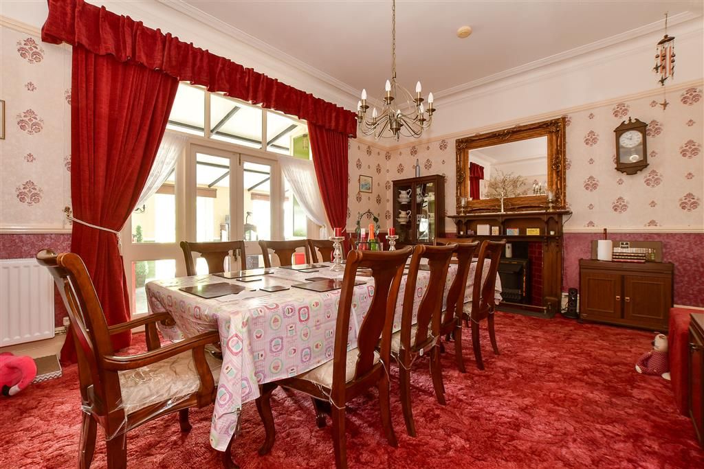 Property photo 3 of 14 Dining Room