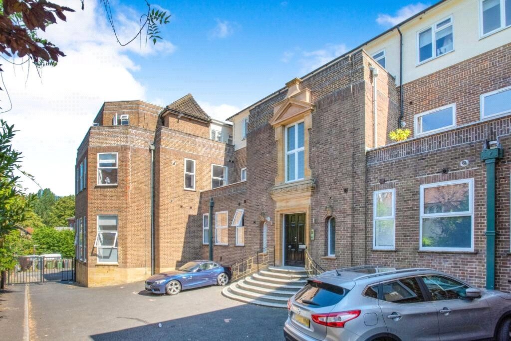 Property photo 1 of 12 Front