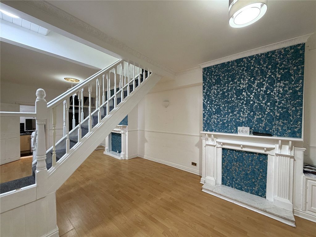 Property photo 1 of 12 Picture No. 23