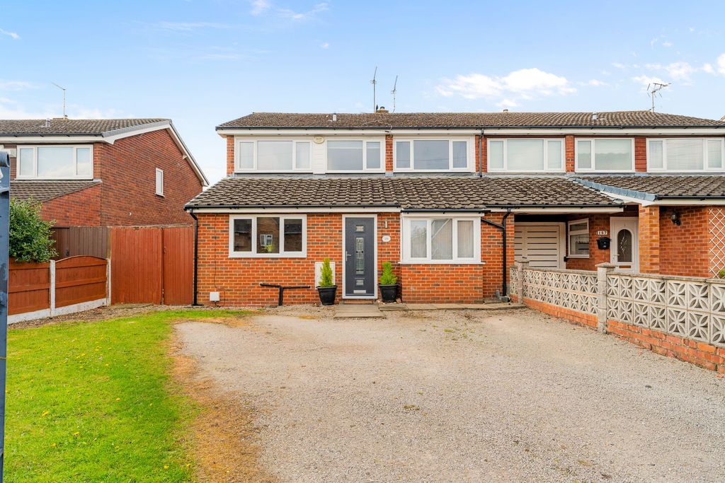 Property photo 2 of 32