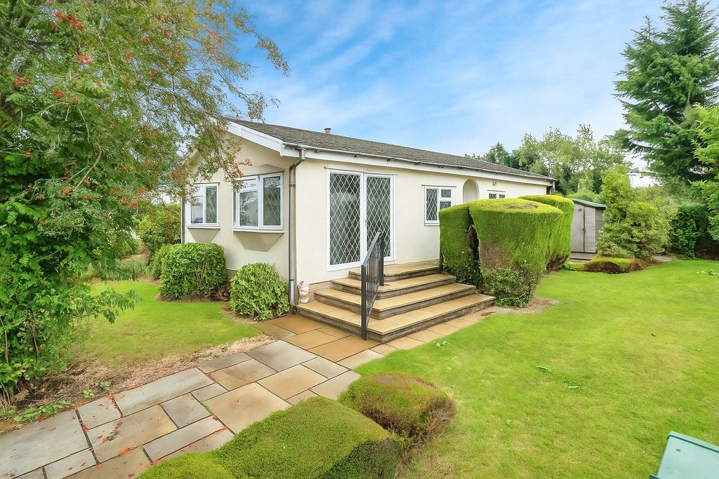 Property photo 1 of 18 Front