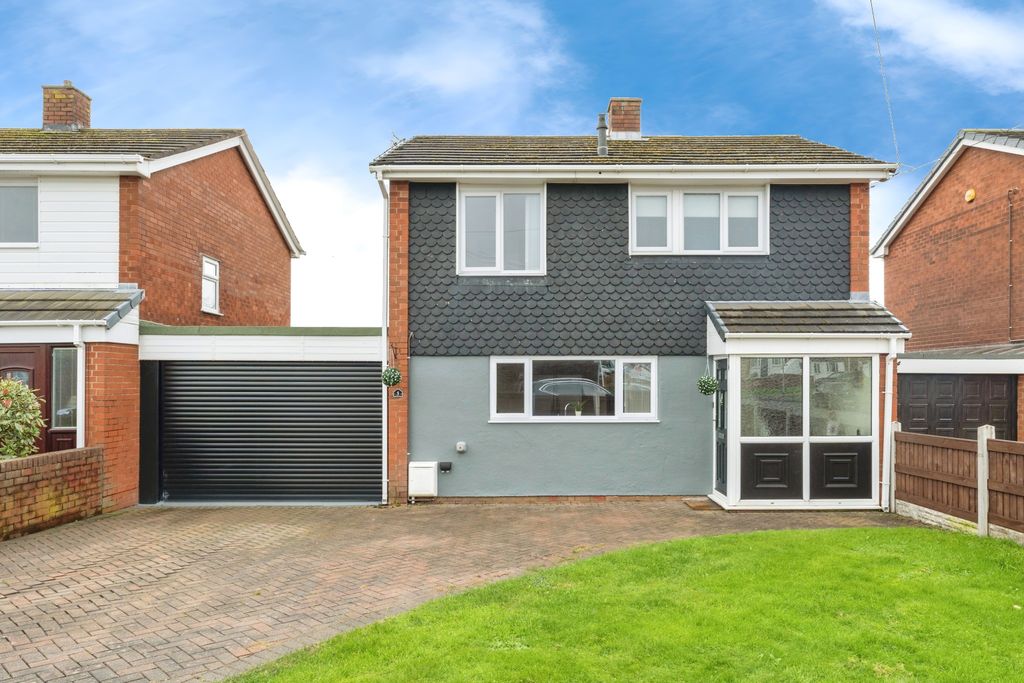 Property photo 1 of 17 Photography