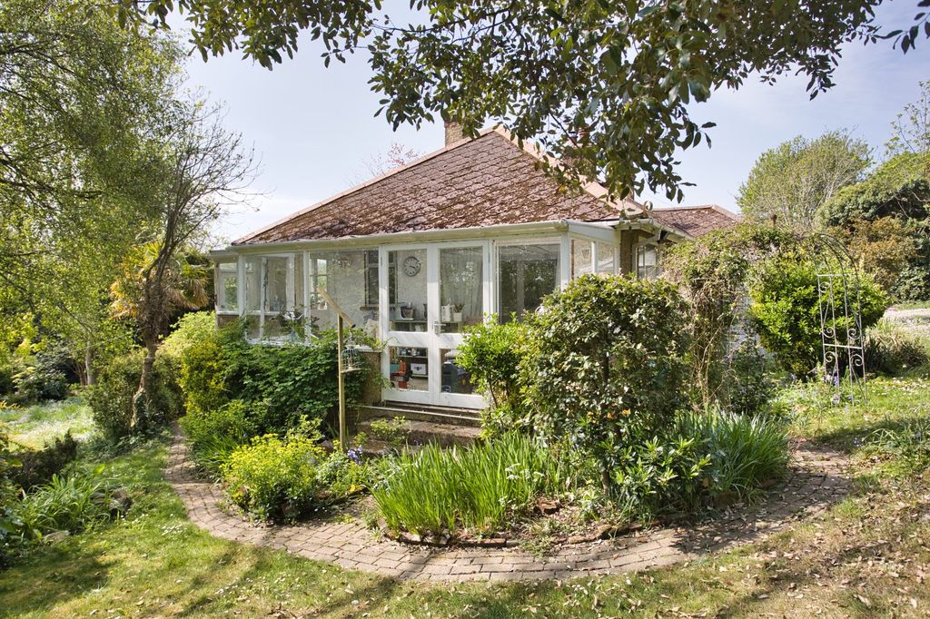 Property photo 2 of 23 Picture No. 28