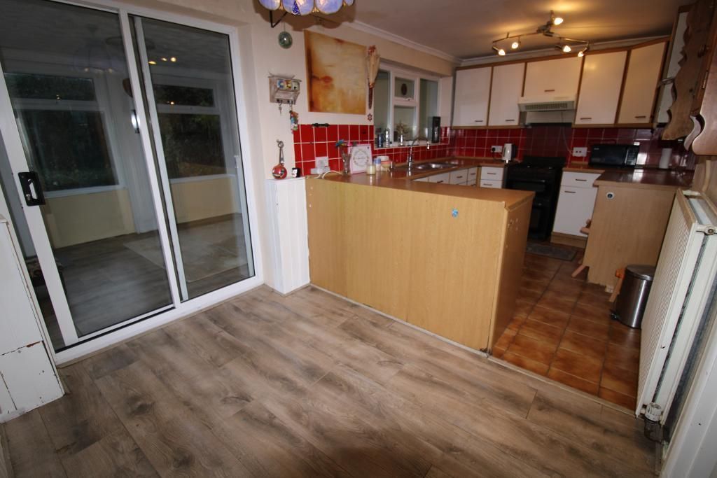 Property photo 3 of 10 Kitchen/Diner