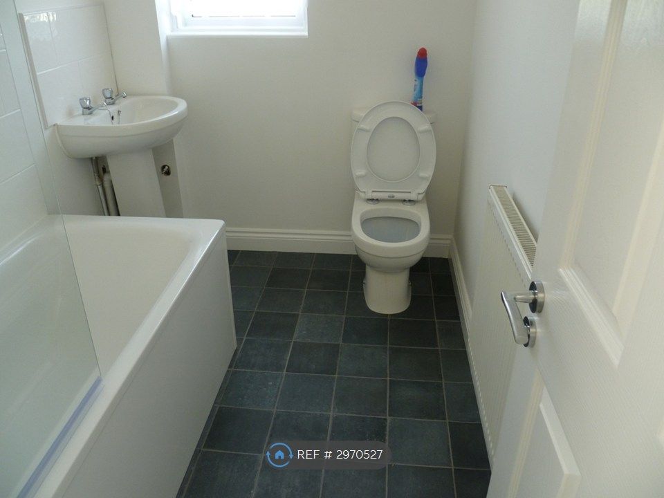 Property photo 3 of 23