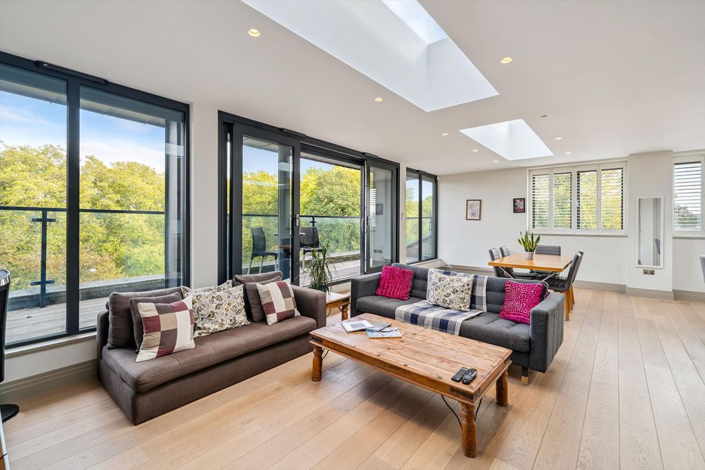 Property photo 1 of 22 Image