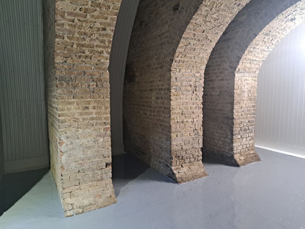 Property photo 2 of 5 Flexible Property Space