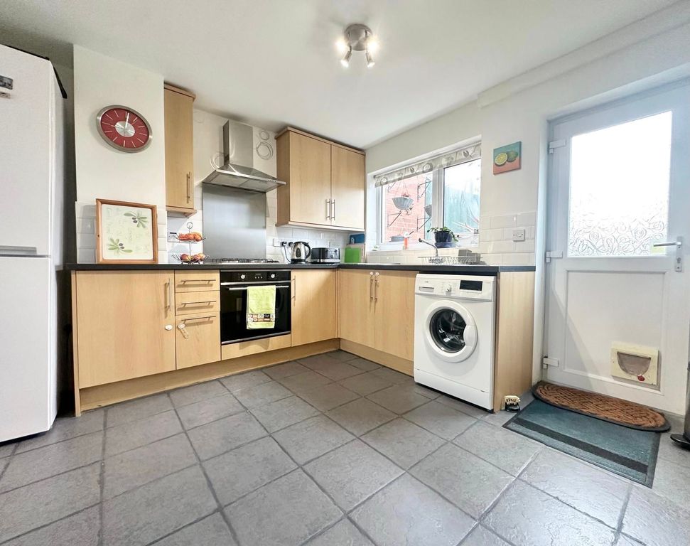 Property photo 2 of 22