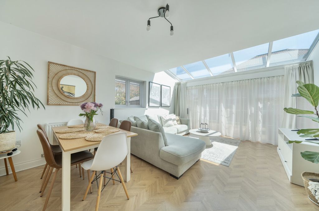 Property photo 3 of 25 1460021-14-6A106A...