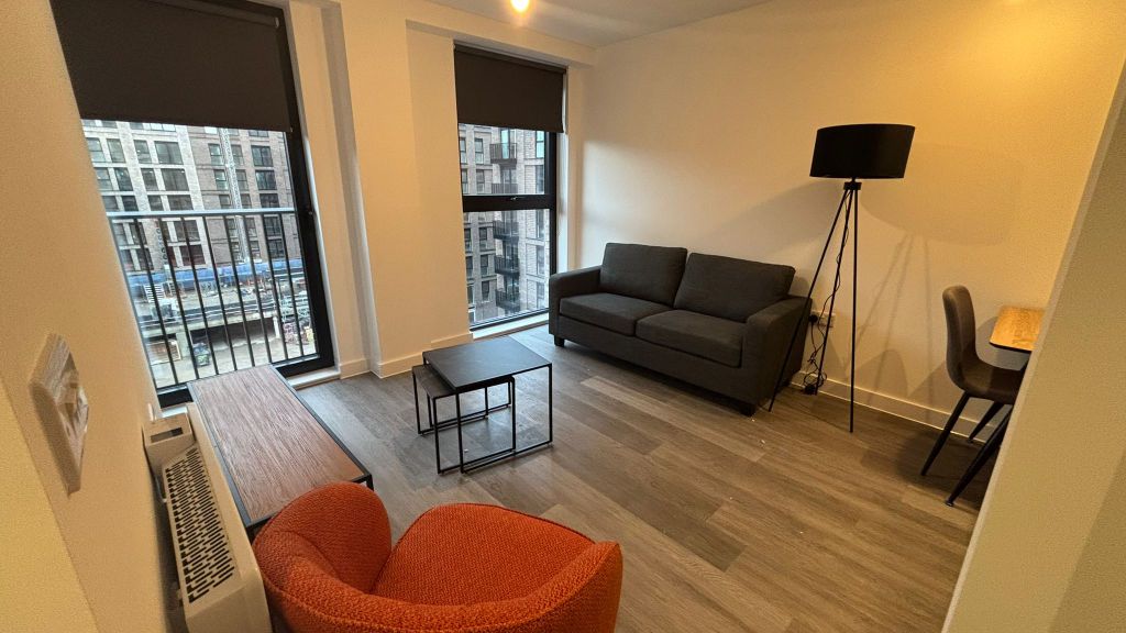 Property photo 3 of 12