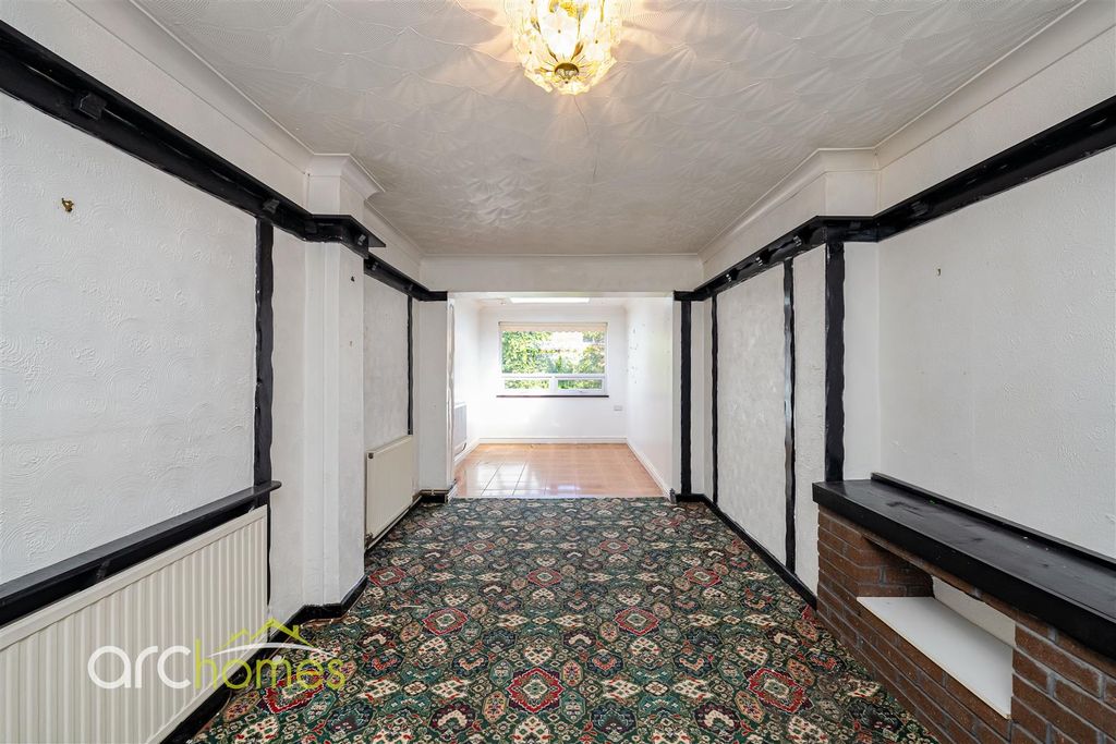 Property photo 3 of 16 Tarleton-6.Jpg