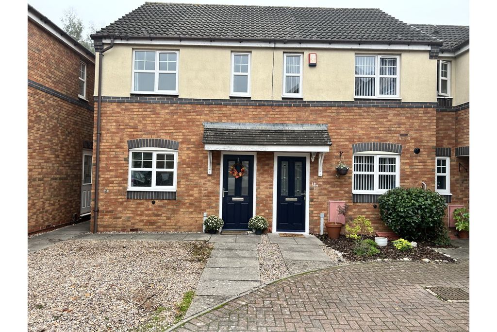 Property photo 2 of 20