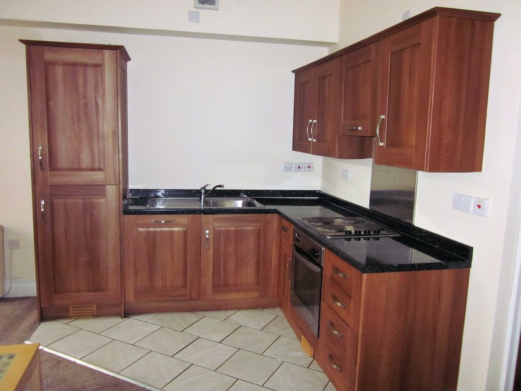 Property photo 3 of 6