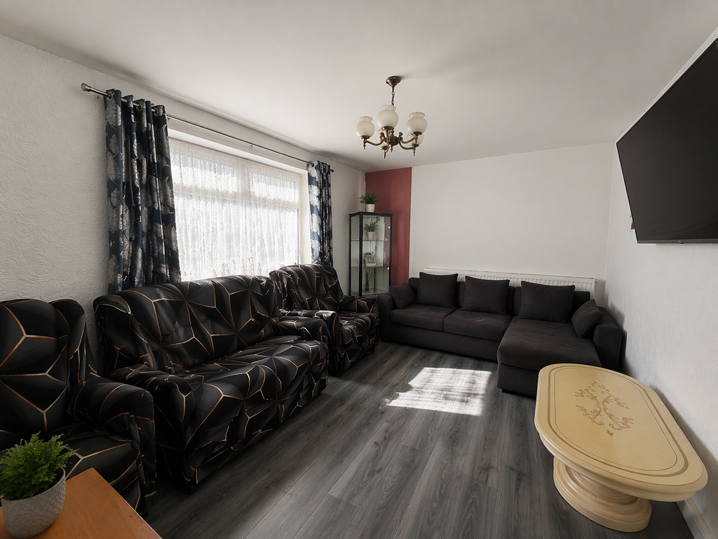 Property photo 2 of 7