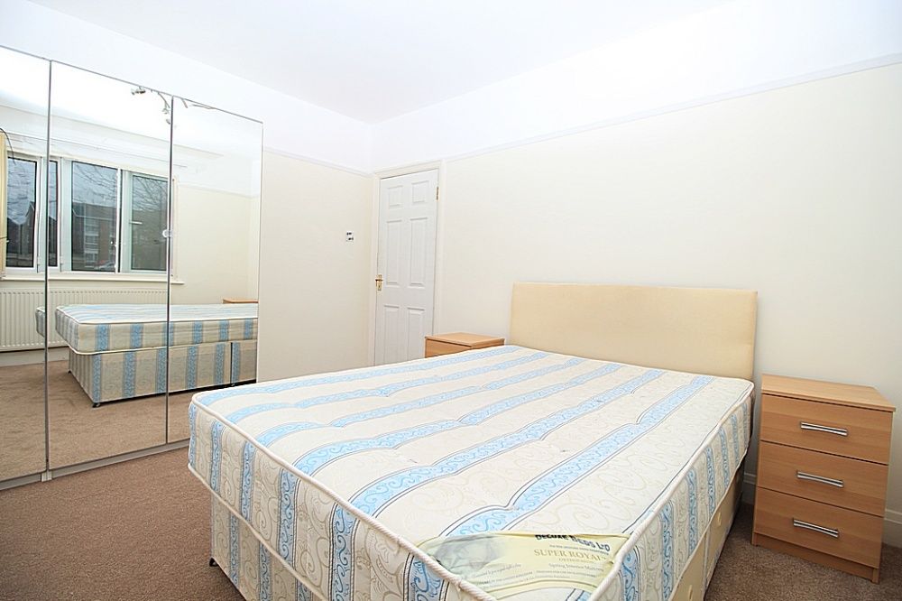 Property photo 3 of 9 Media