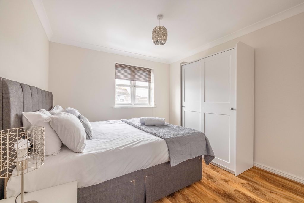 Property photo 3 of 7 Photo 3