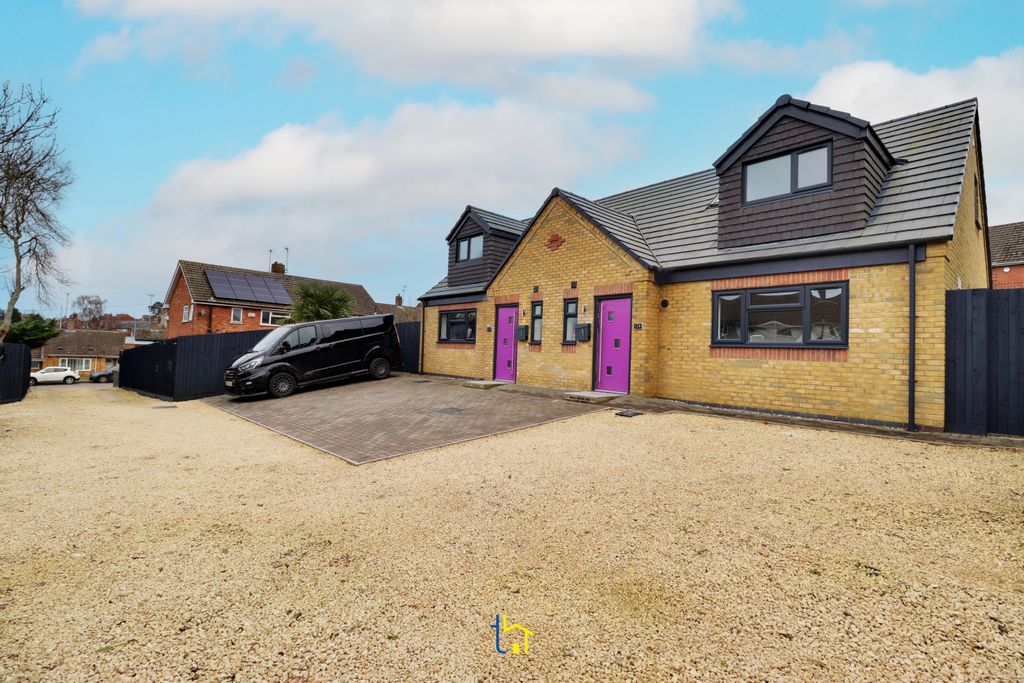 Property photo 1 of 17 Img_6210-Img_6212
