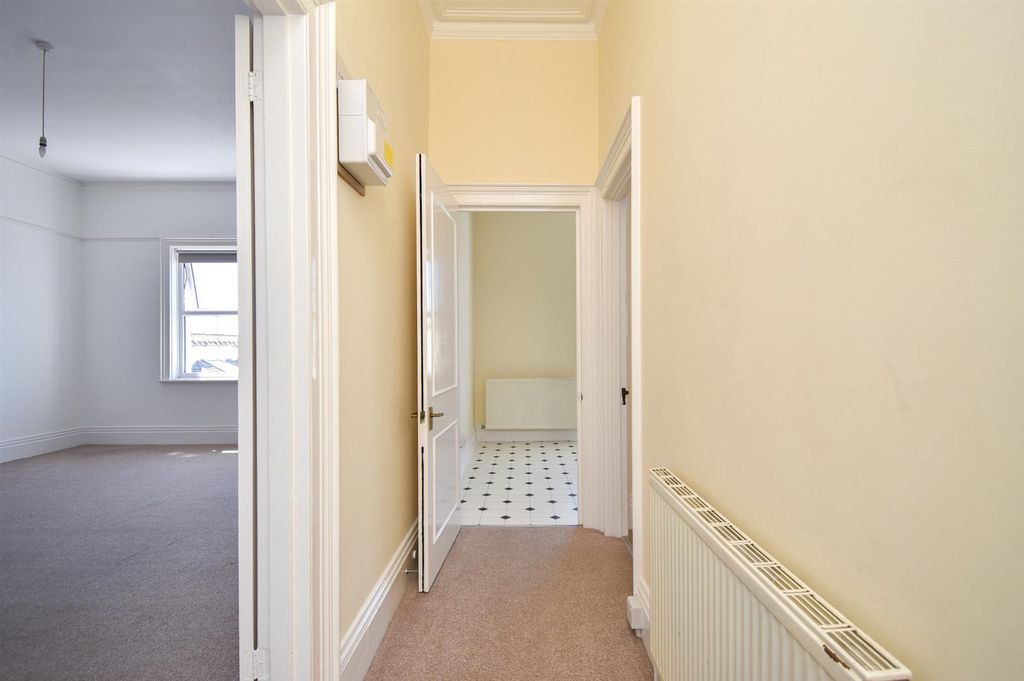 Property photo 3 of 12 Hallway