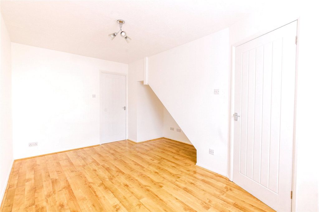 Property photo 3 of 12 Picture No. 12