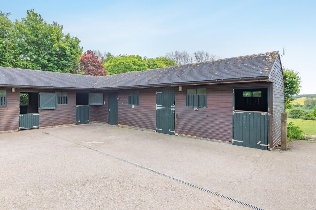Property photo 2 of 28 Stables