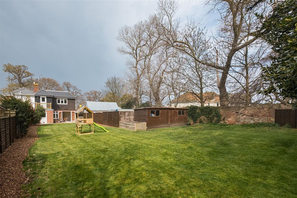 Property photo 2 of 18 Hazel Rear.Jpg