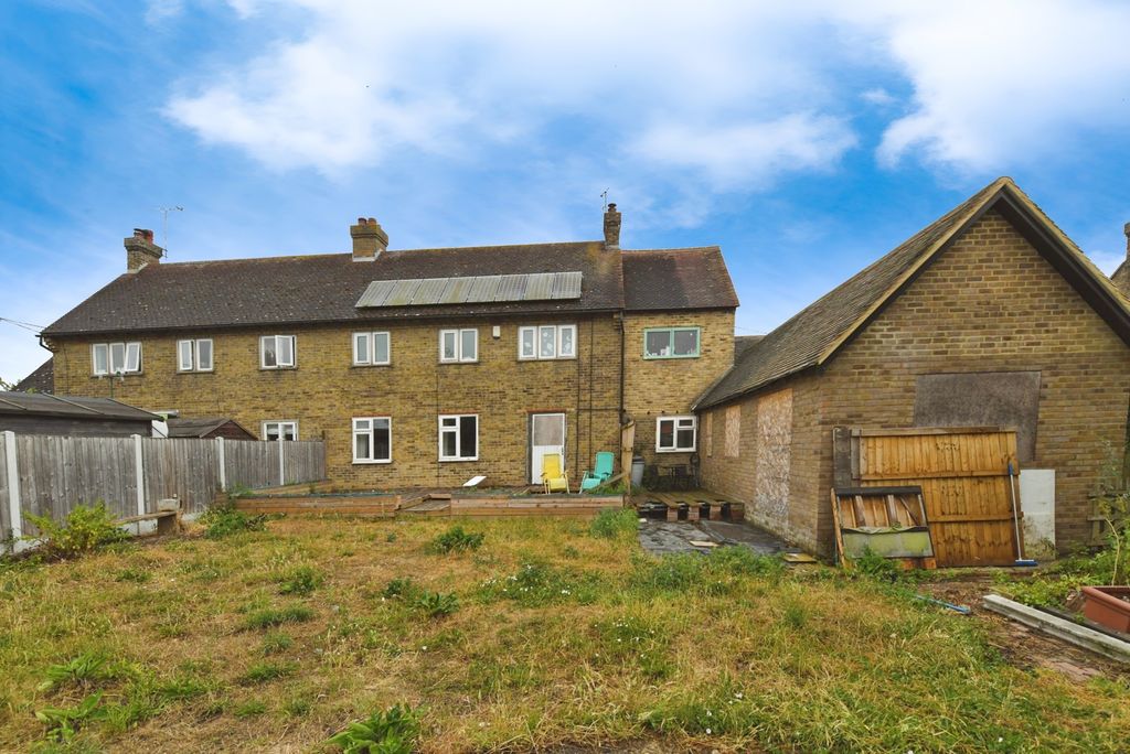 Property photo 2 of 15 Photo