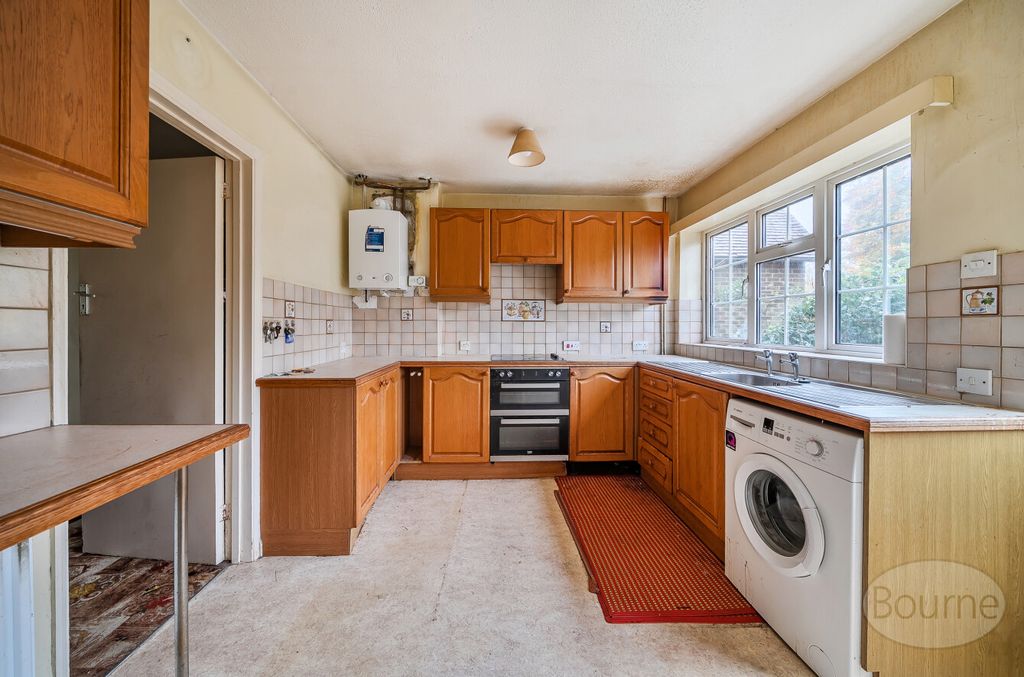 Property photo 2 of 14 B04818De-5512-4c9...