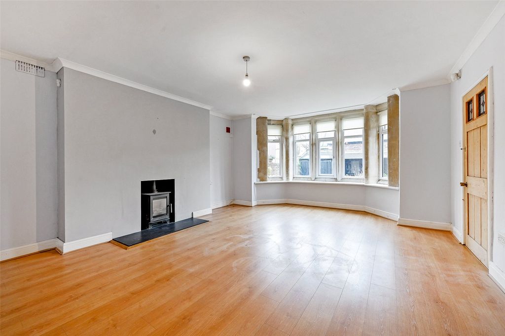 Property photo 2 of 7 Picture No. 06