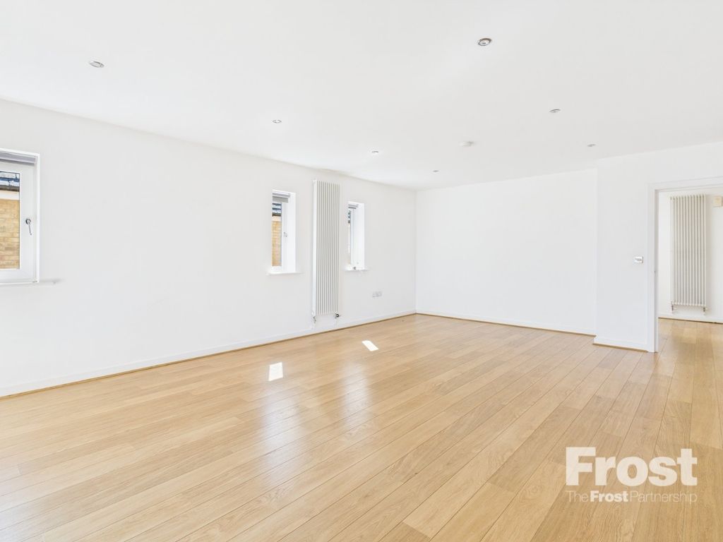 Property photo 3 of 12 Picture No. 14