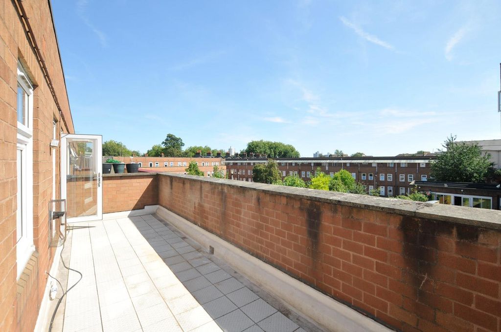 Property photo 3 of 17 29.Jpg