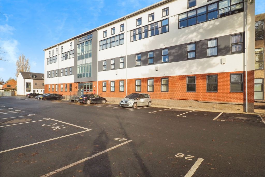 Property photo 1 of 17 Pbox-Img.Jpg