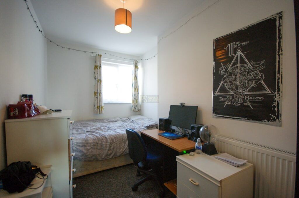 Property photo 2 of 5