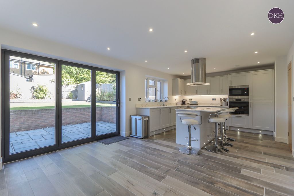 Property photo 2 of 15 Picture No. 02