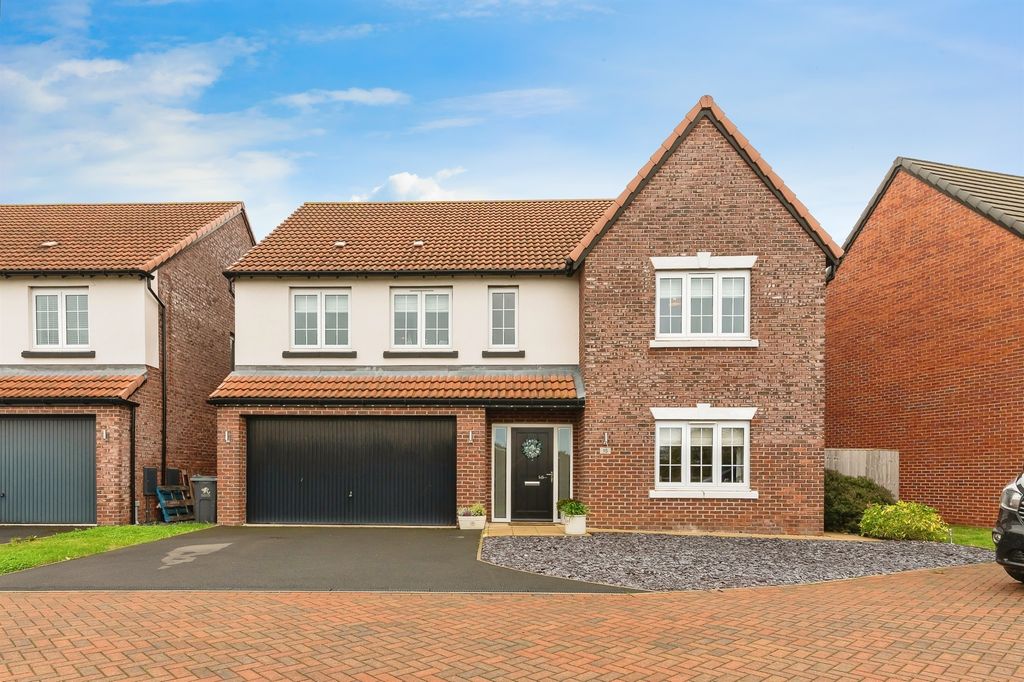 Property photo 1 of 17