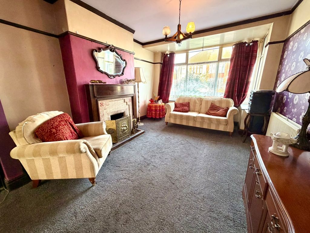 Property photo 3 of 20