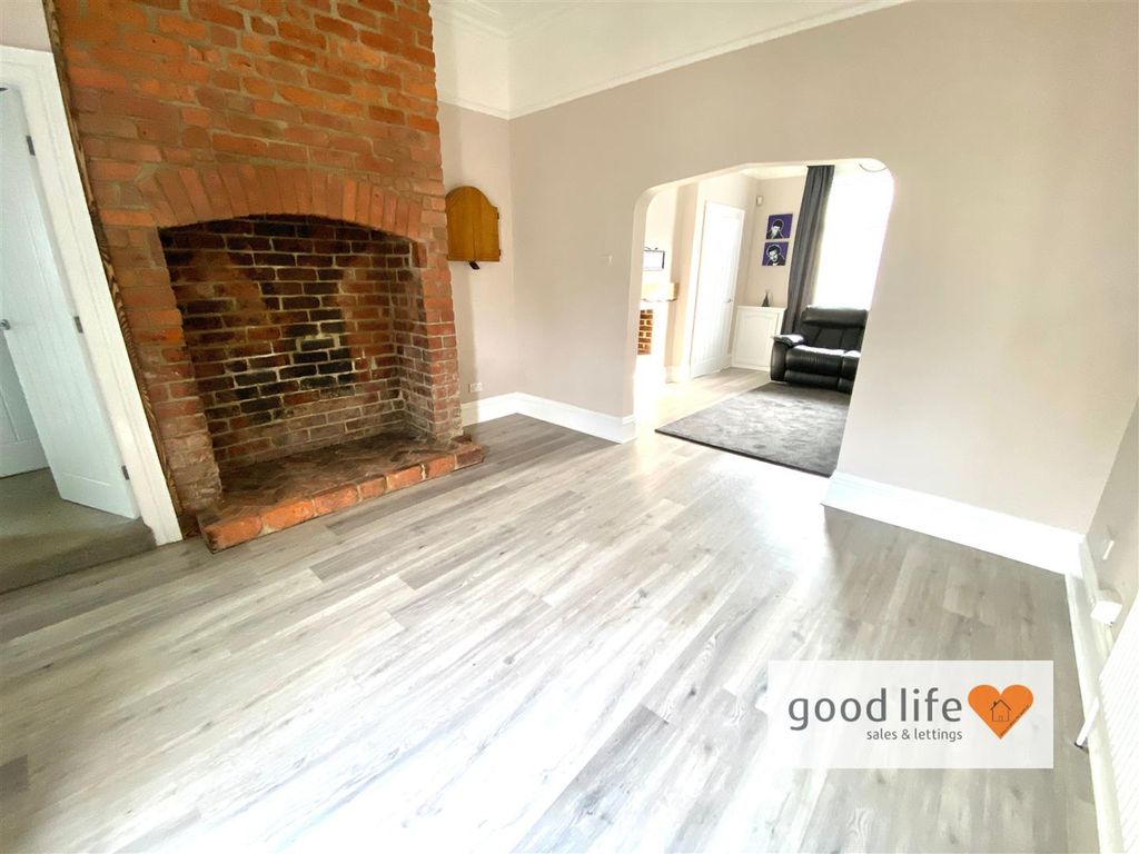 Property photo 2 of 15 20260223_132002193_Ios47Osbourne.Jpg