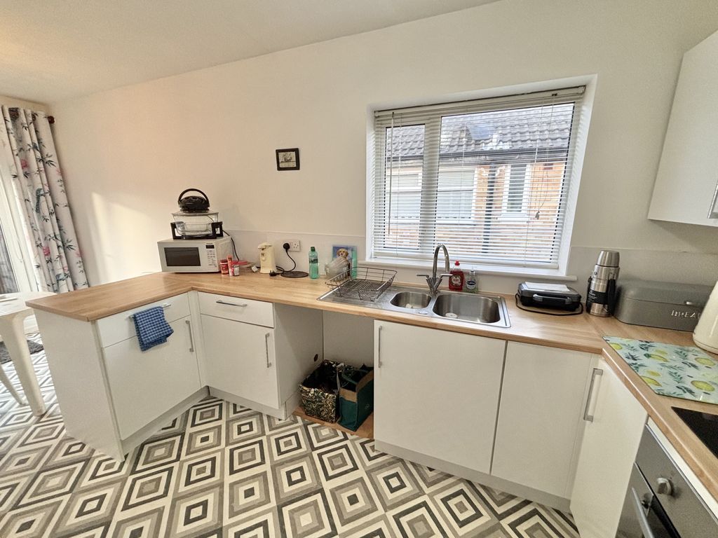 Property photo 3 of 18