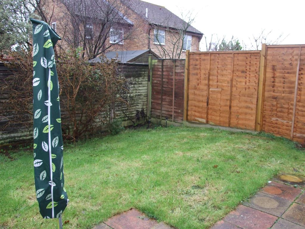 Property photo 3 of 5 22 Bonds Close 011.Jpg