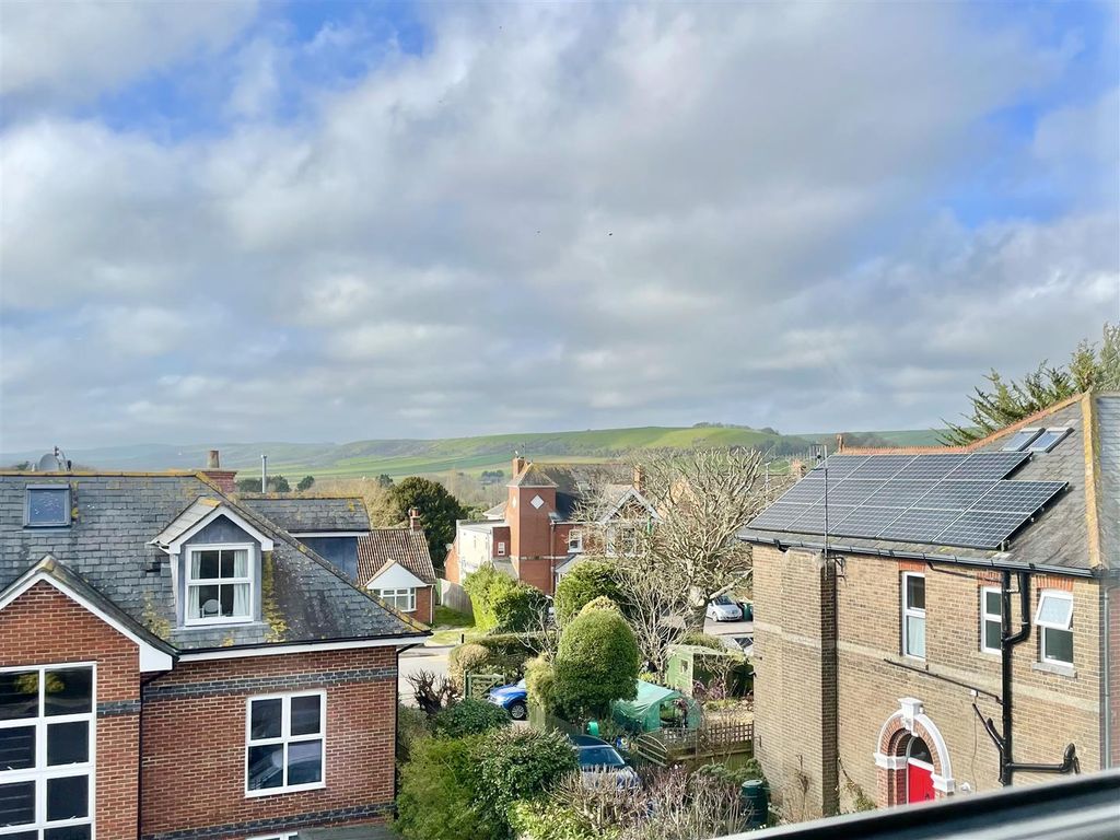 Property photo 3 of 15 Img_5422.Jpeg