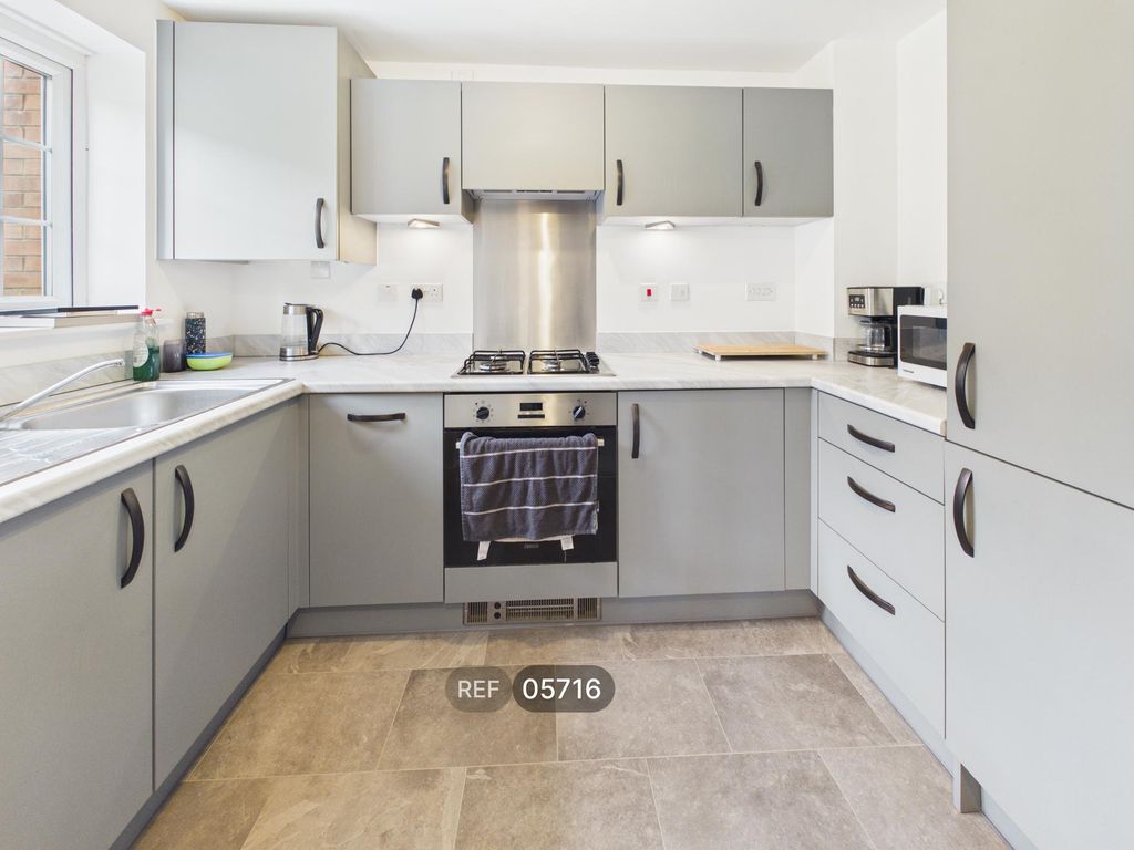 Property photo 2 of 16 Kitchen