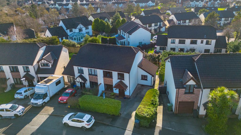 Property photo 2 of 19