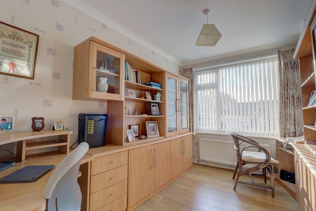 Property photo 3 of 20 Picture No. 07