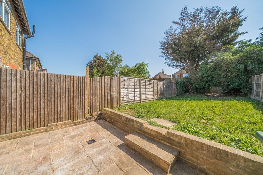 Property photo 3 of 17 Picture No. 16