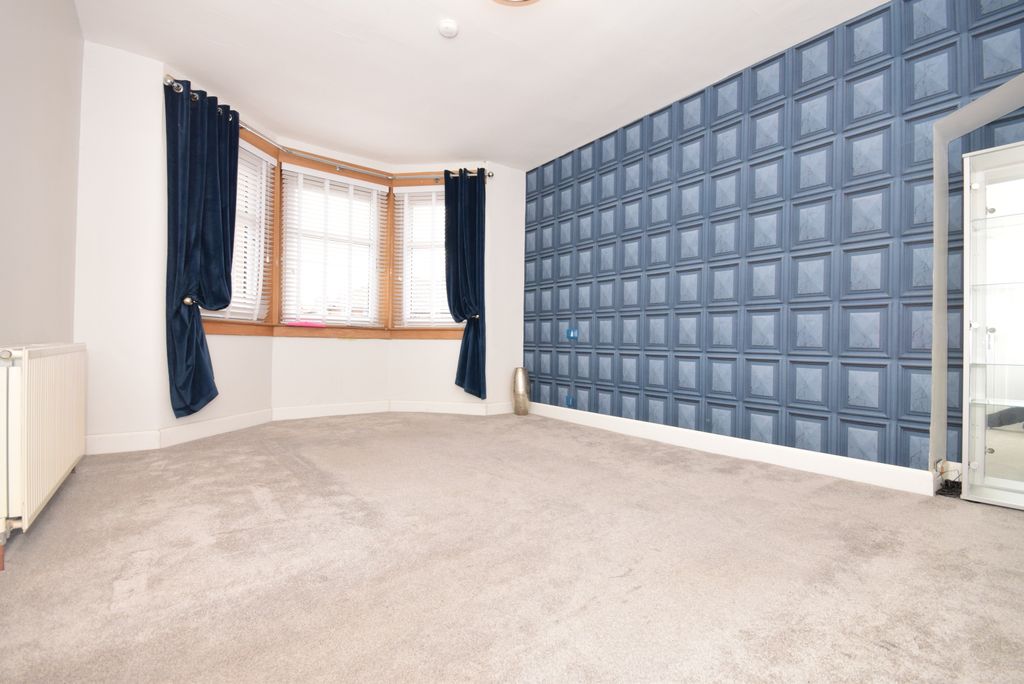 Property photo 2 of 12 Gallery