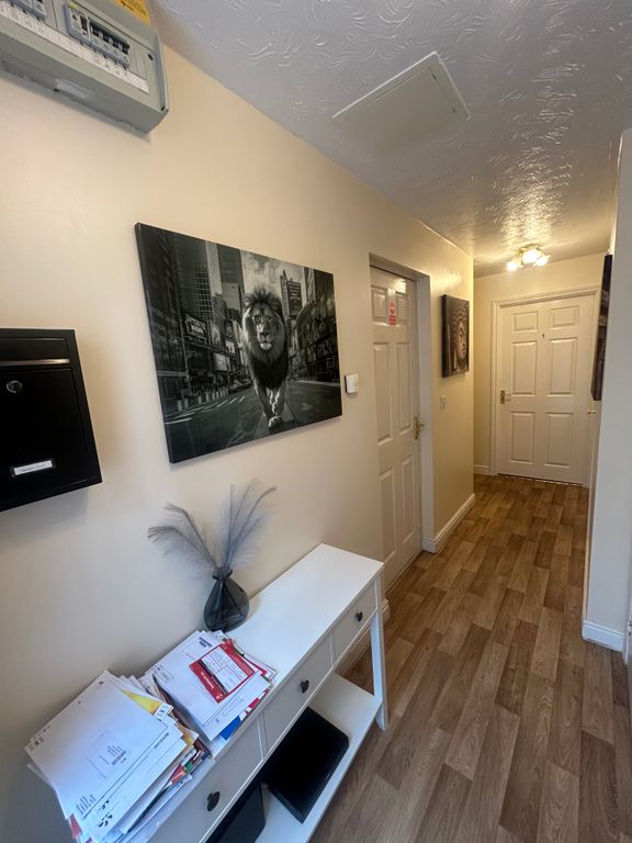 Property photo 1 of 14 Entrance