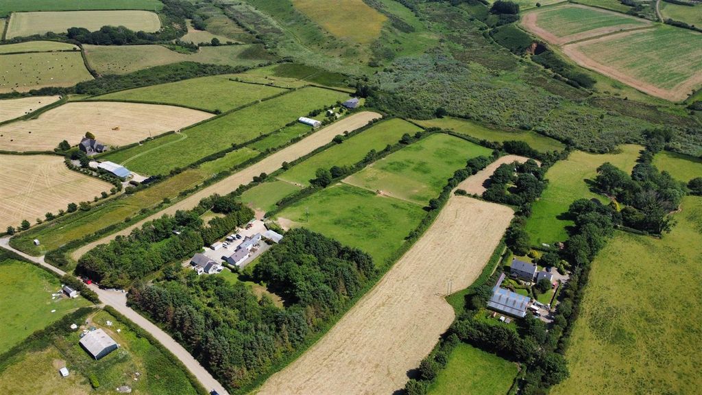 Property photo 2 of 108 Coedrwm,, Cefn Road Dwrbach (Nr Scleddau), Fishguard, Pembrokeshire, Sa65 9Qt 2.Jpg