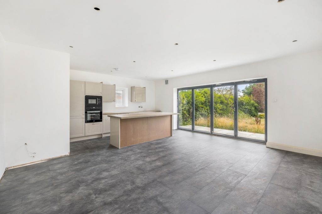Property photo 2 of 20 45 Washingborough Road (Heighington)-12