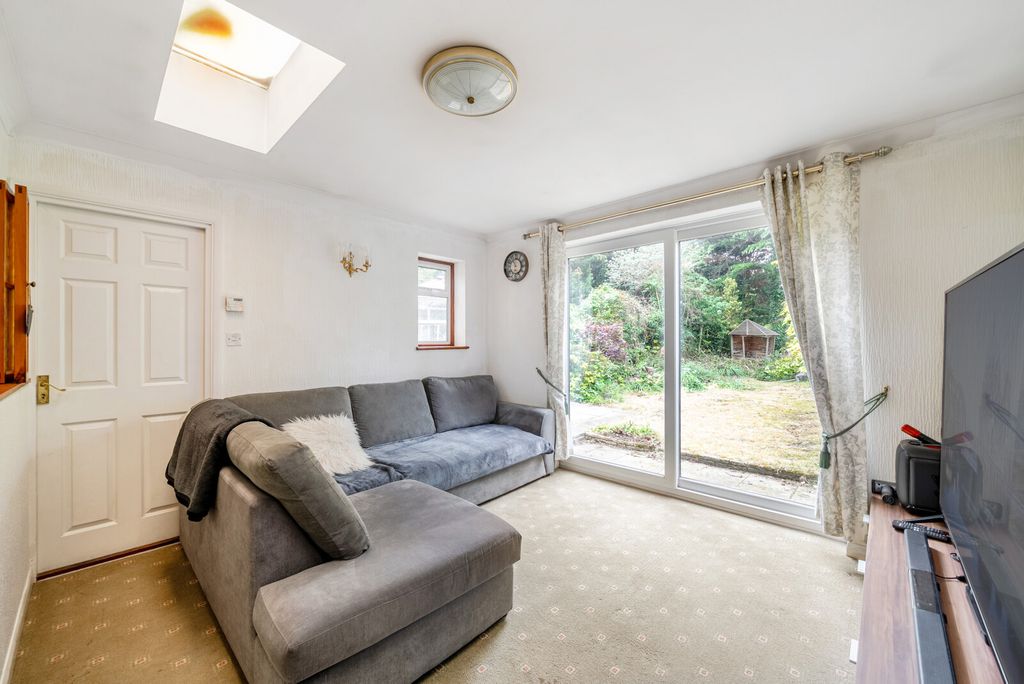 Property photo 2 of 19 1455090-8-69Fdb7c...