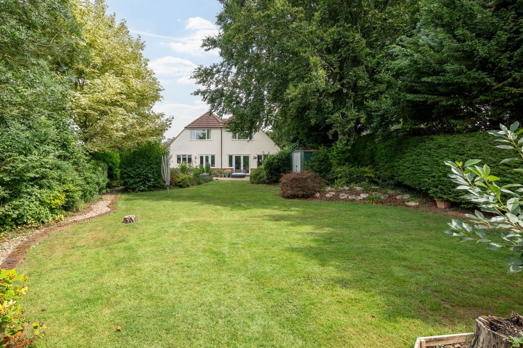 Property photo 2 of 35