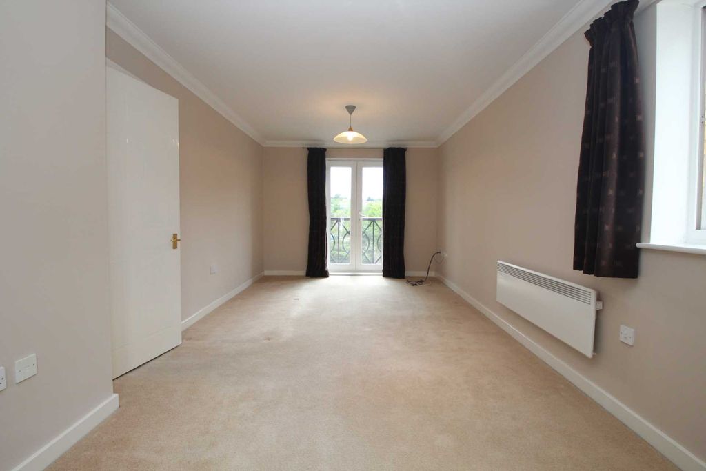 Property photo 2 of 10 Photo